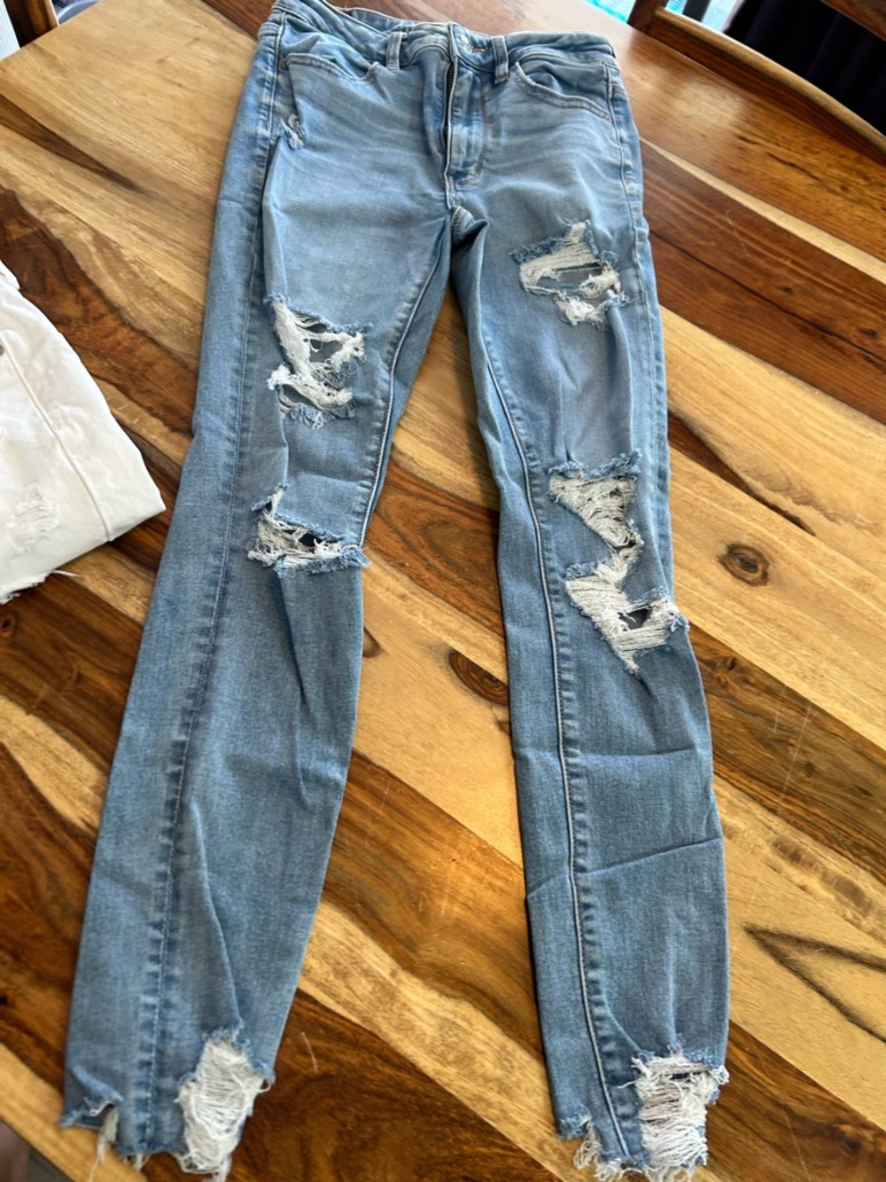 American Eagle Outfitters Light Blue Ripped Skinny Jeans super high rise jegging